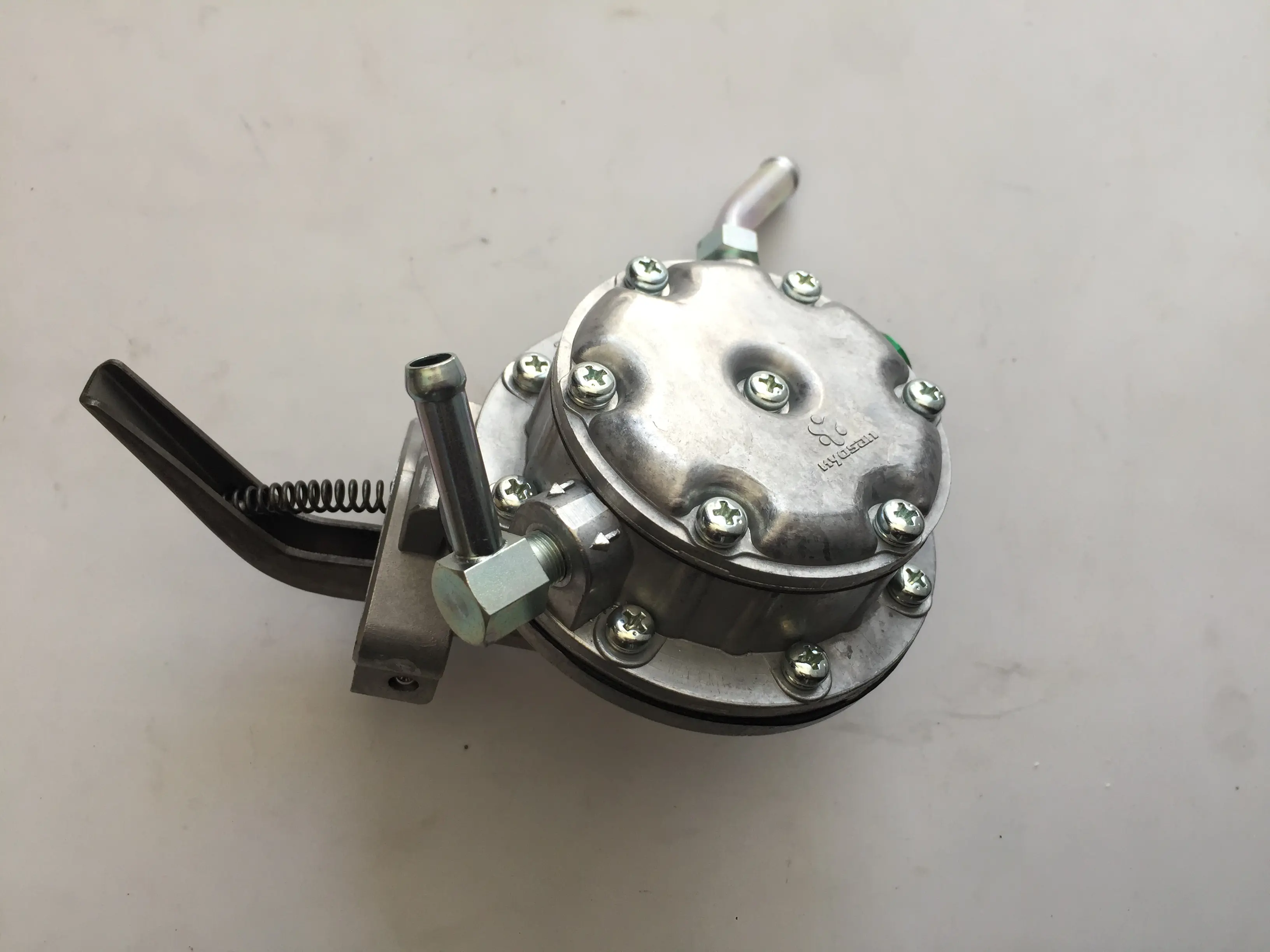 پمپ بنزین پاترول 6 سیلندر - 2