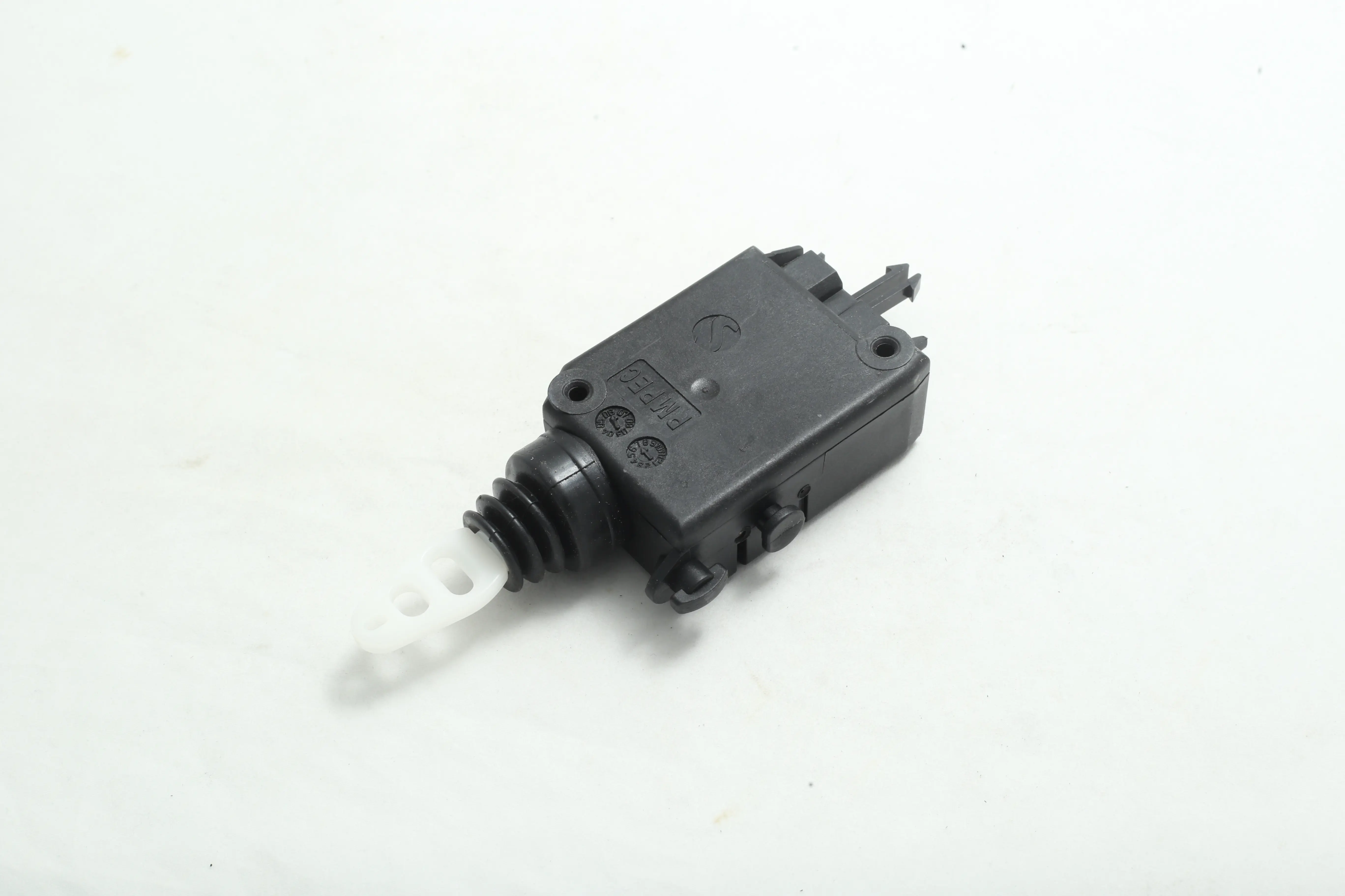 پمپ قفل درب پژو 2 فیش HIC