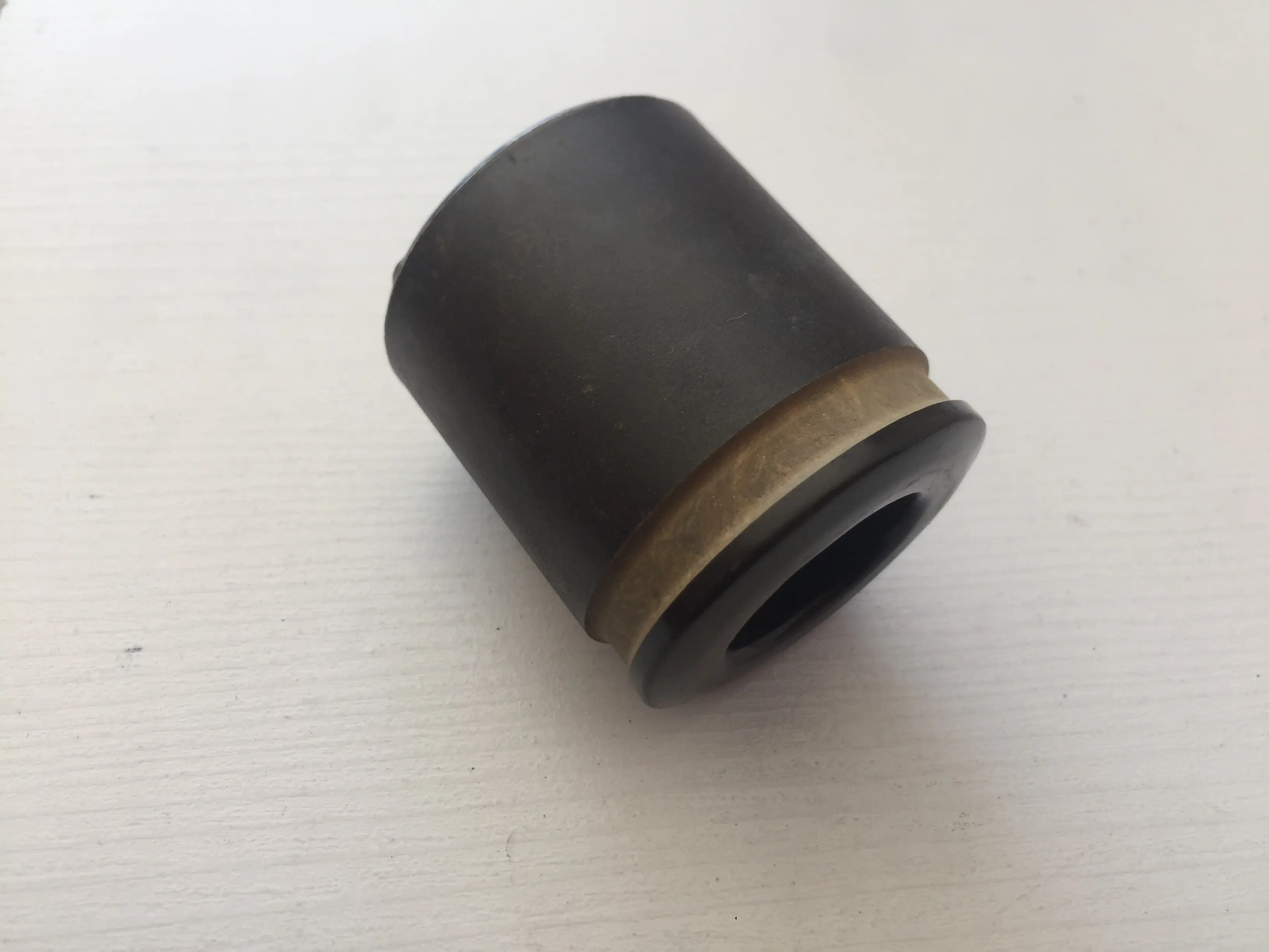 پیستون سیلندر ترمز چرخ جلو پیکاپ کائوچوئی