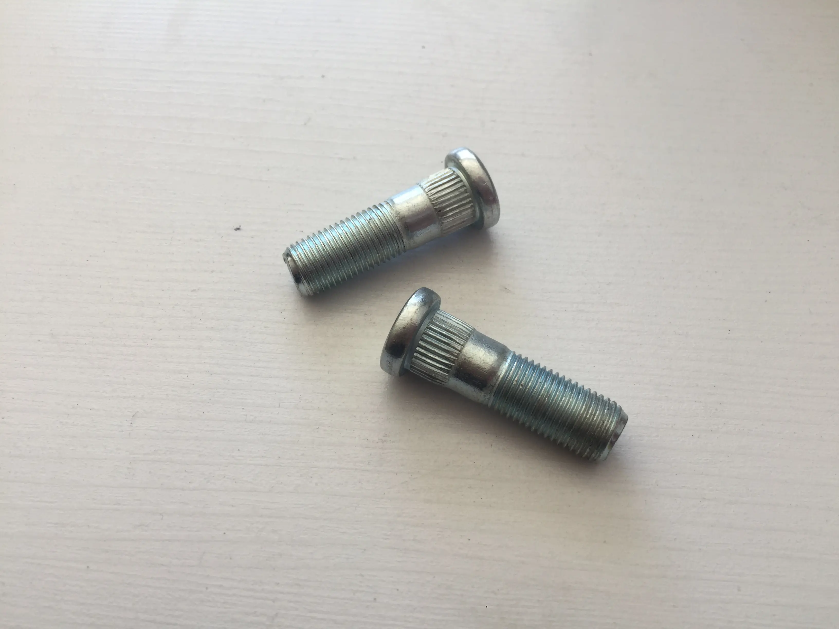 پیچ چرخ پیکاپ NISSAN MOTOR اصلی