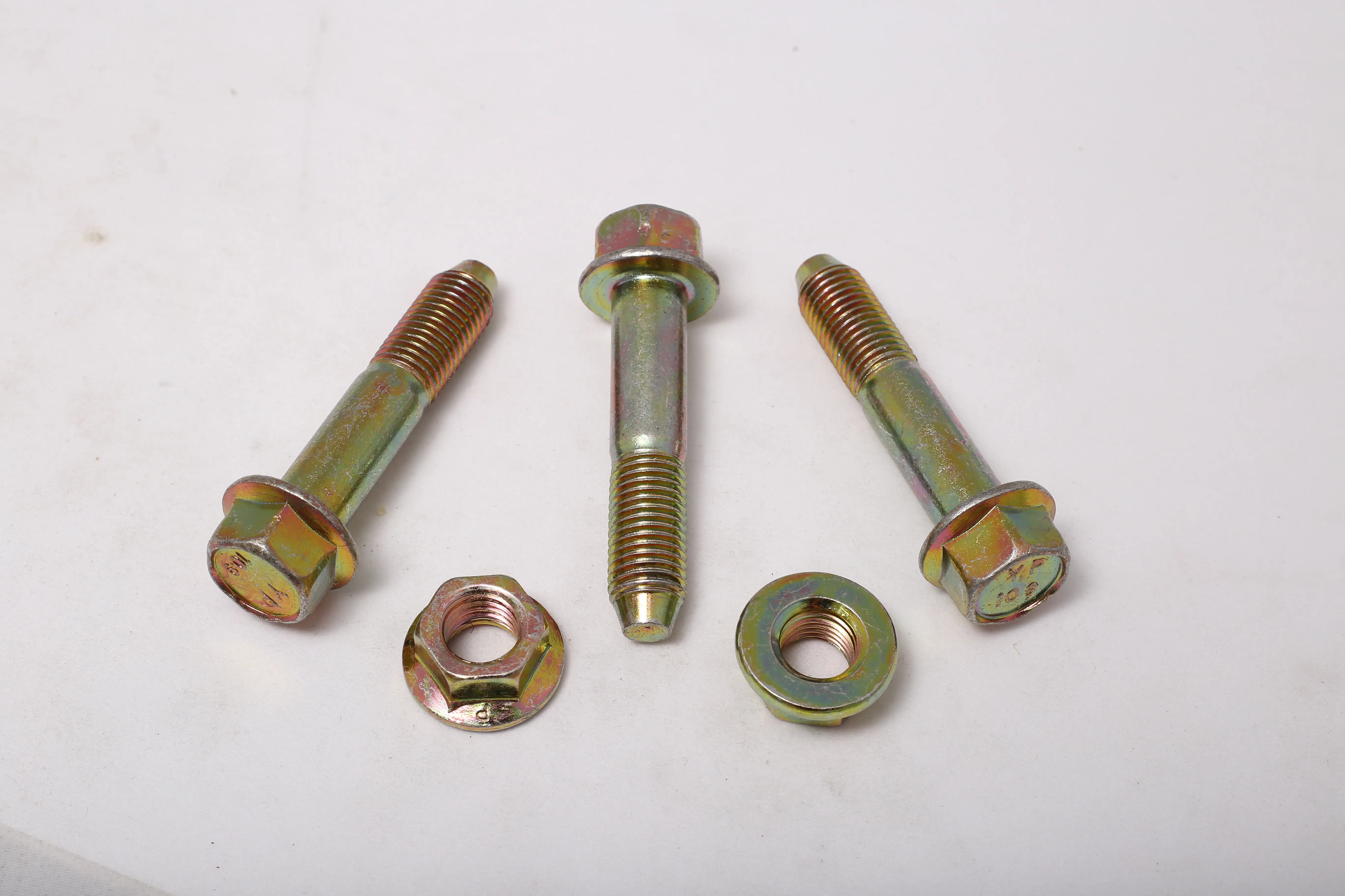 پیچ و مهره کمک جلو پراید HIC