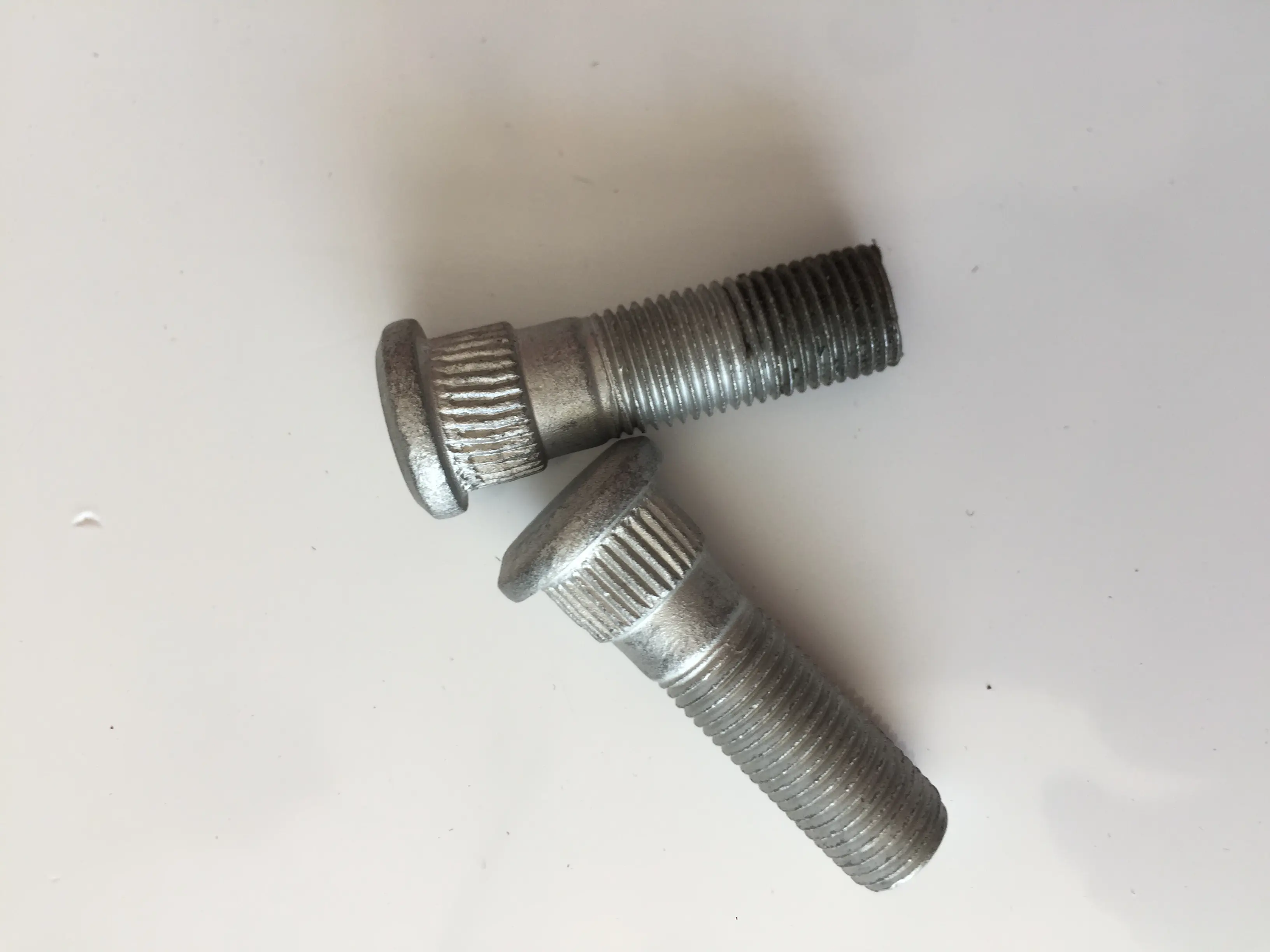 پیچ چرخ ماکسیما