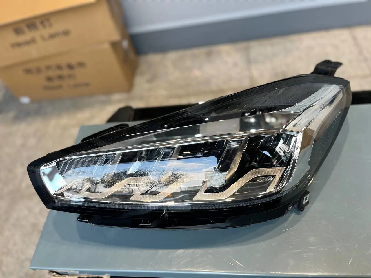 چراغ جلو چپ تیگو7 SOMINEK