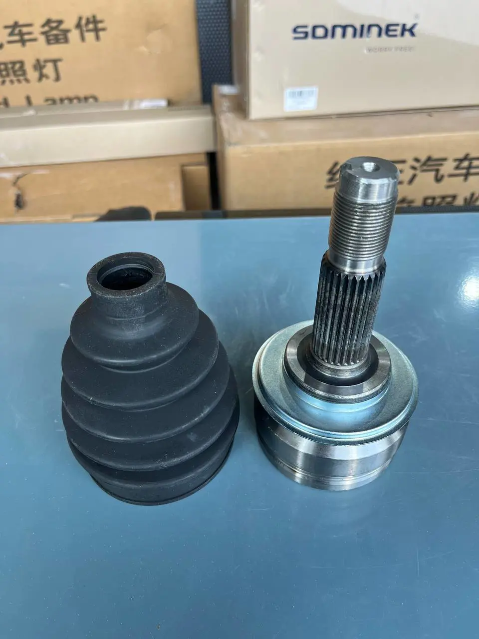 سر پلوس بیرونی با گردگیر (29 دنده ) آریزو5 SOMINEK