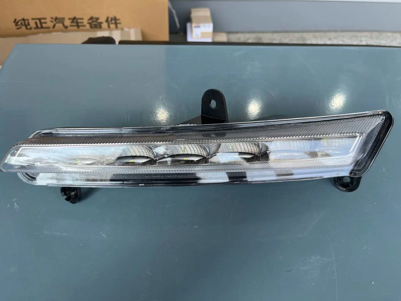 چراغ روز سمت راست آریزو6 SOMINEK