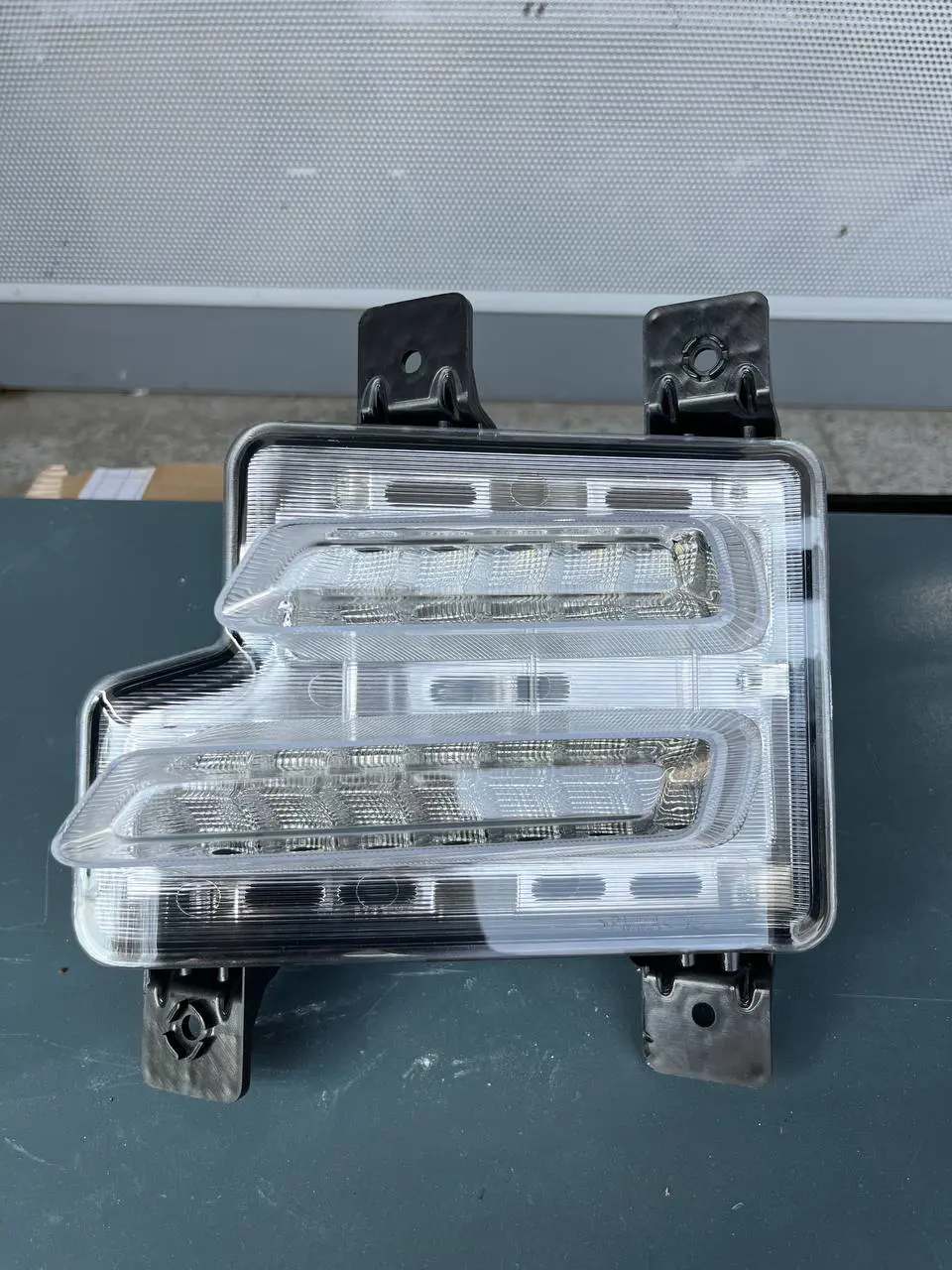 چراغ روز چپ تیگو7 SOMINEK