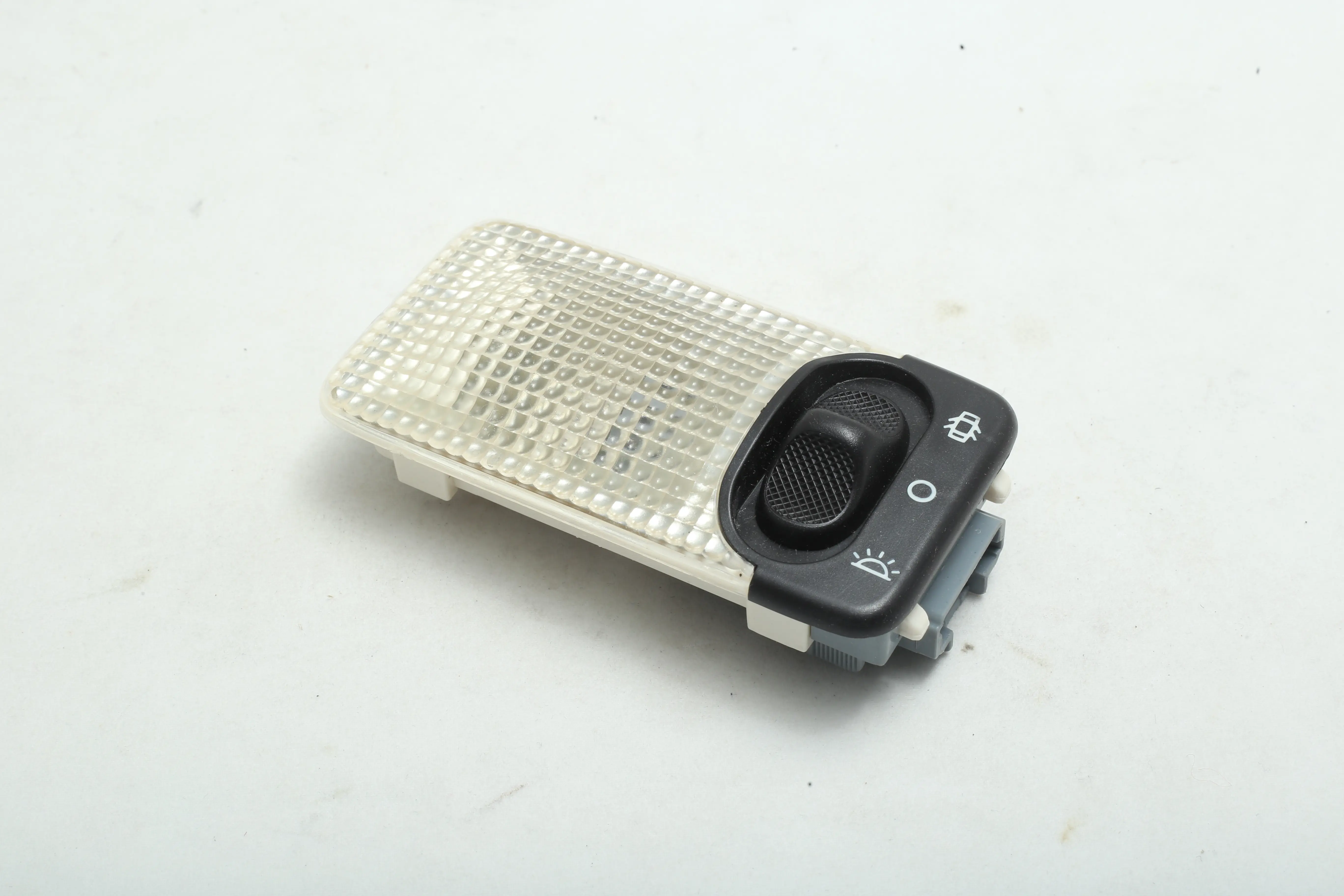 چراغ سقف پژو 206 HIC