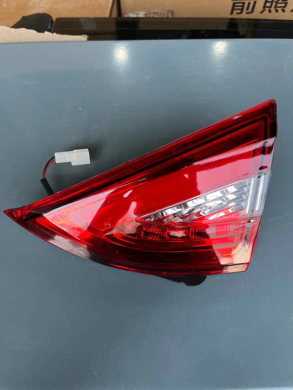 چراغ عقب راست روی درب صندوق آریزو5 SOMINEK