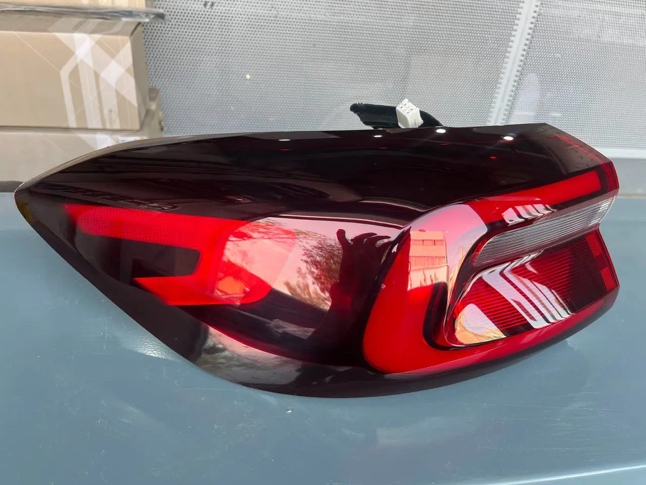 چراغ خطر عقب چپ روی گلگیر تیگو7 SOMINEK