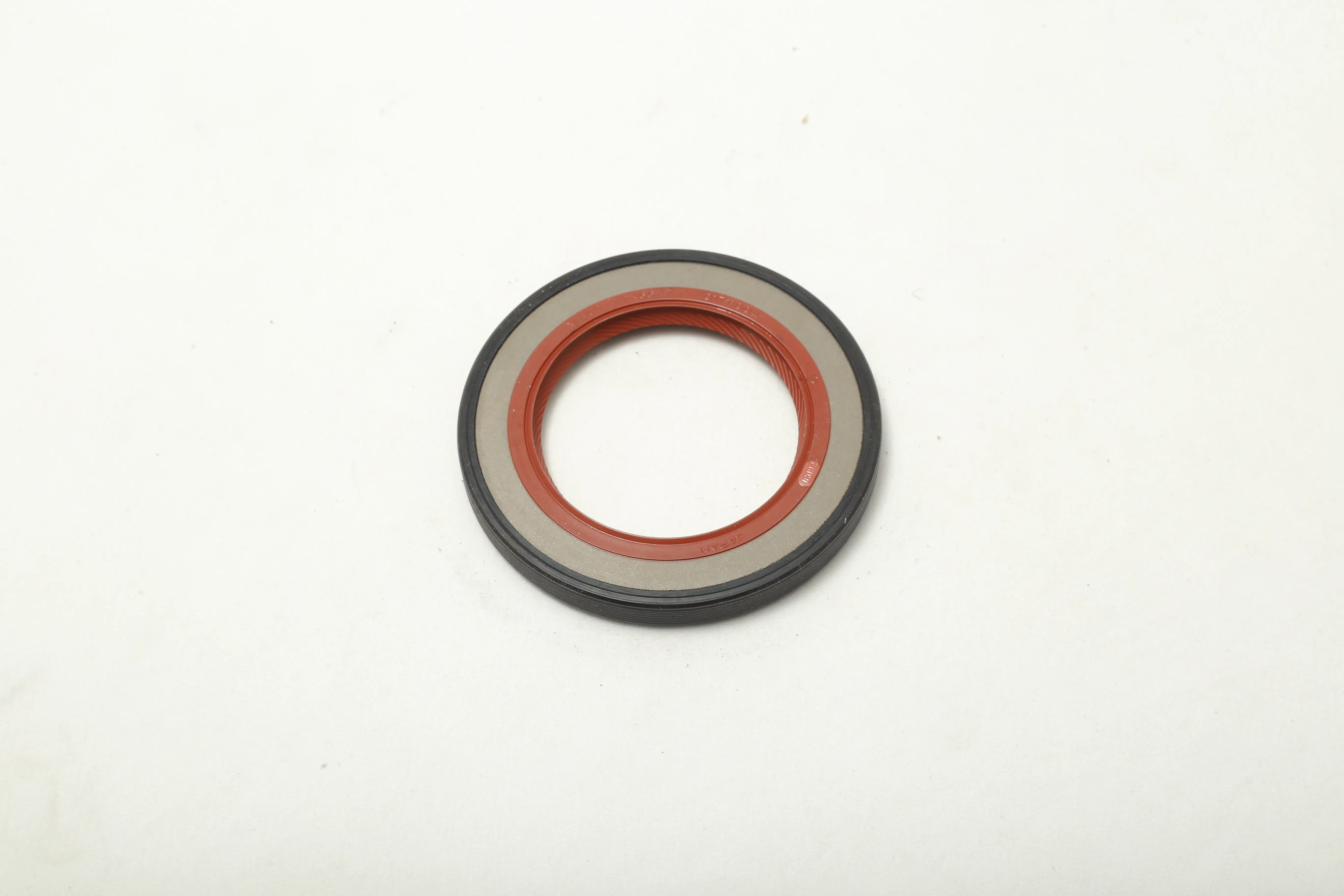 کاسه نمد سر میل لنگ پژو 206 اتحاد طلایی