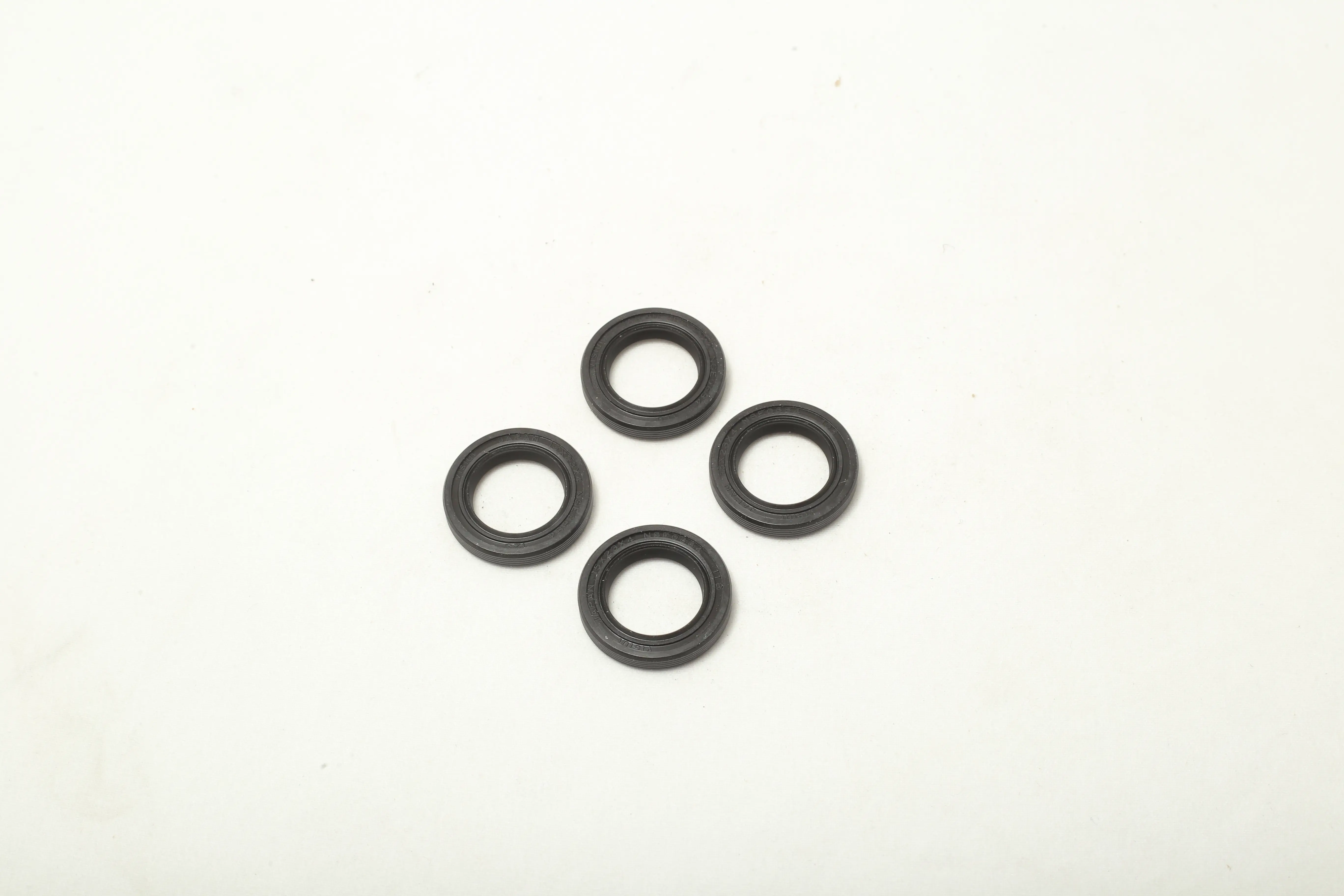 کاسه نمد ماهک دنده پژو 206 اتحاد طلایی