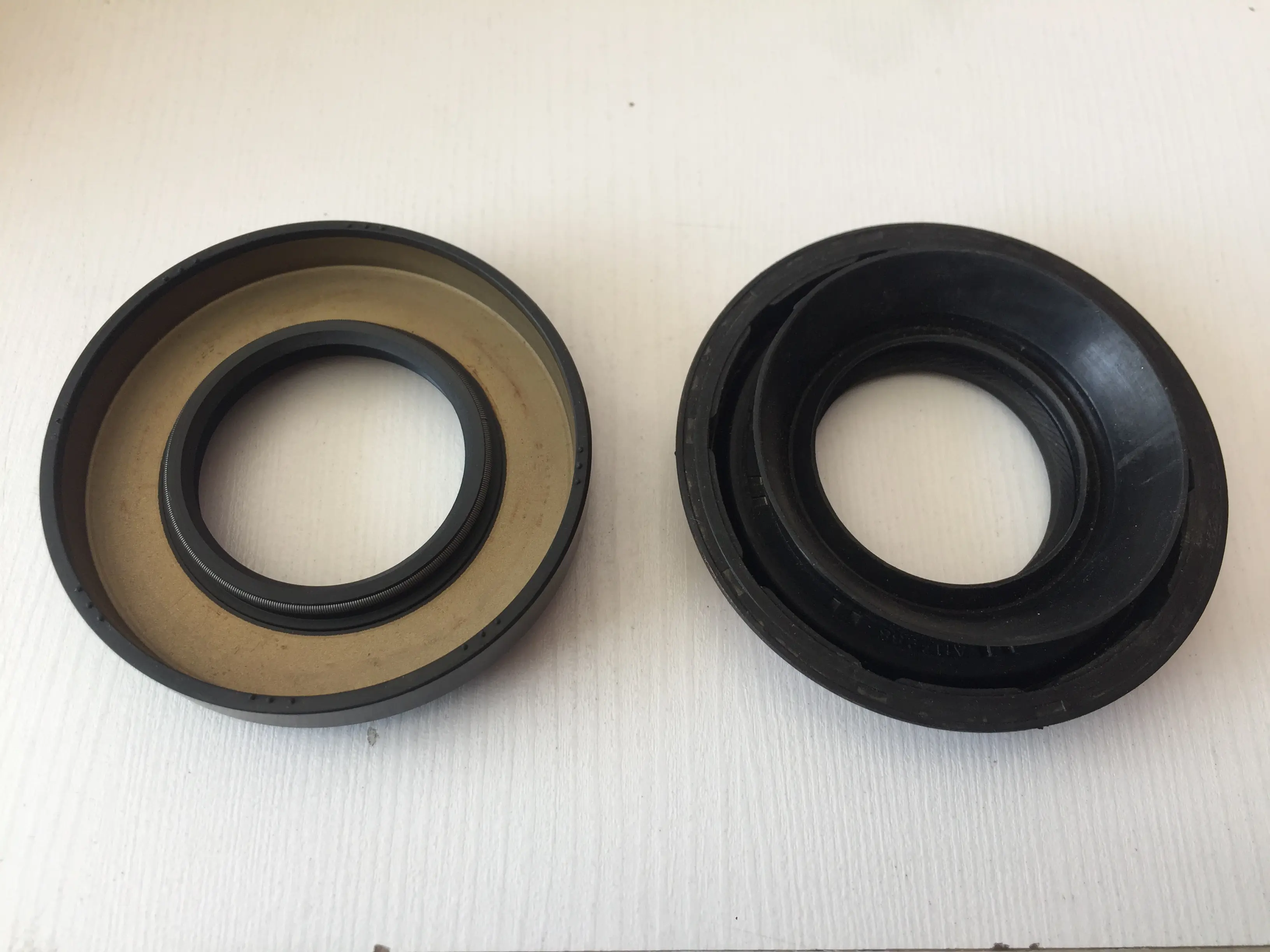 کاسه نمد پنیون جلو پاترول - 2