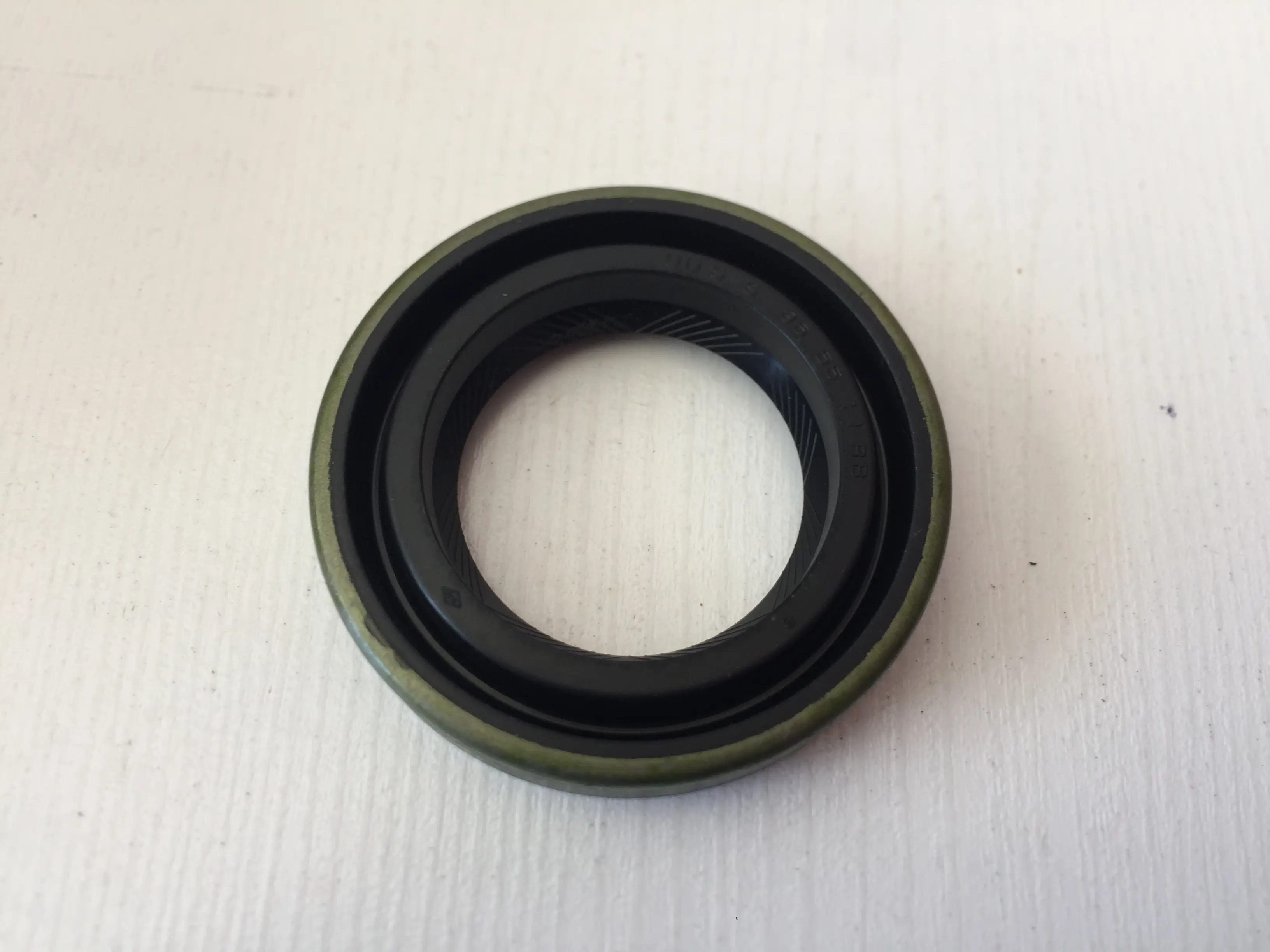 کاسه نمد چرخ عقب پیکاپ کوچک MUSASHI ژاپن