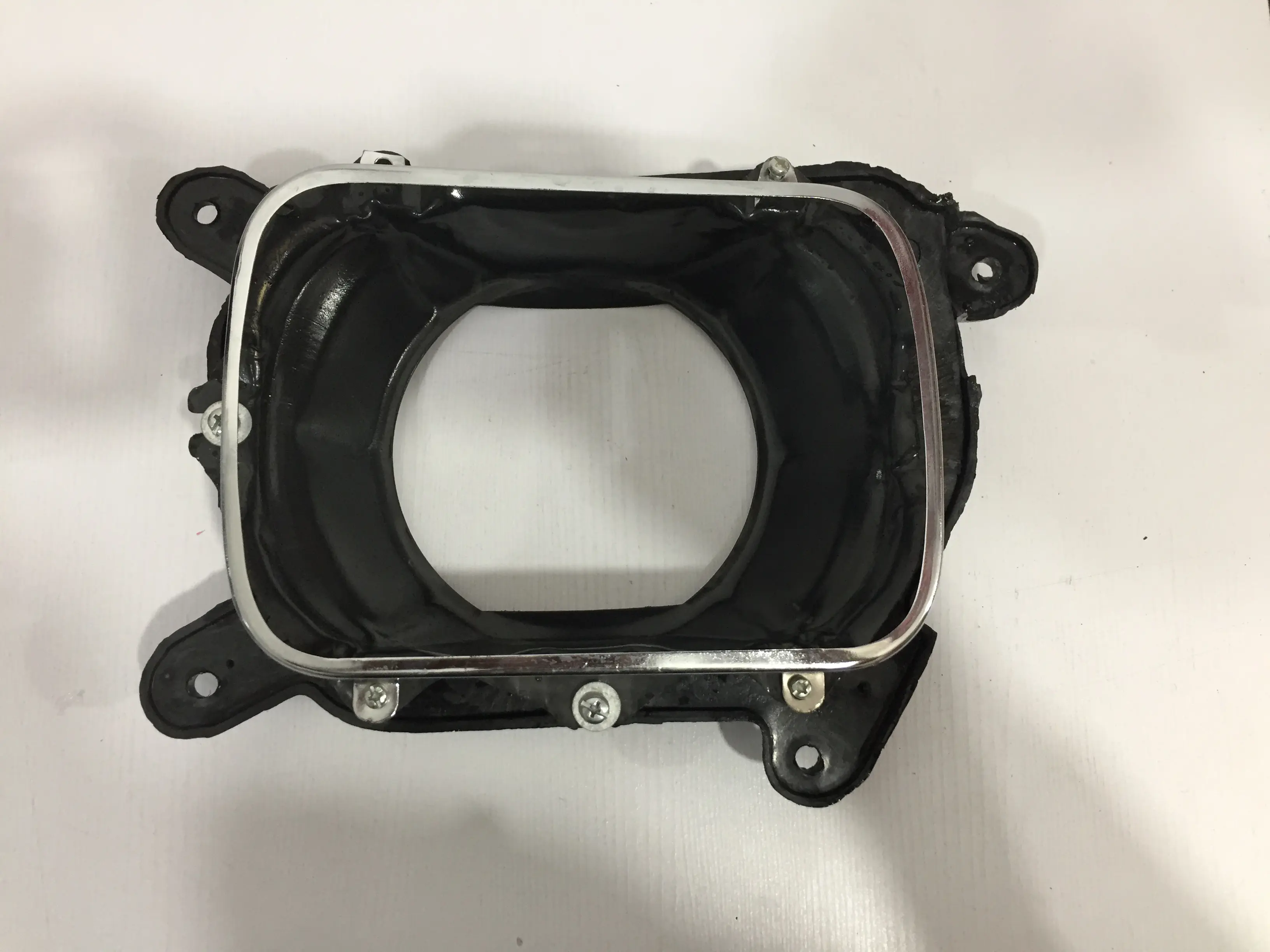 کاسه چراغ پاترول چهار گوش چپ