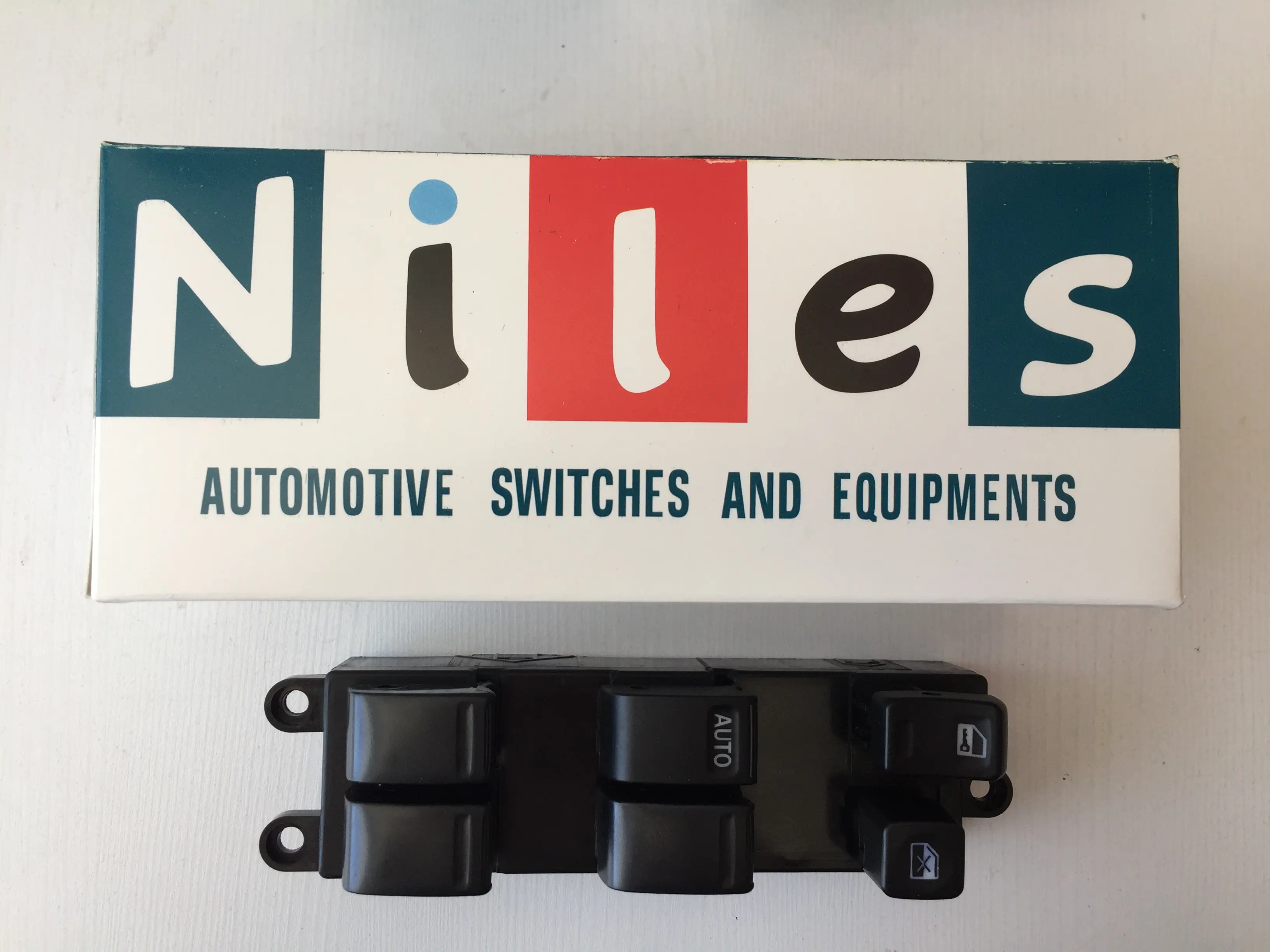 کلید شیشه بالابر پیکاپ چپ مرکزی