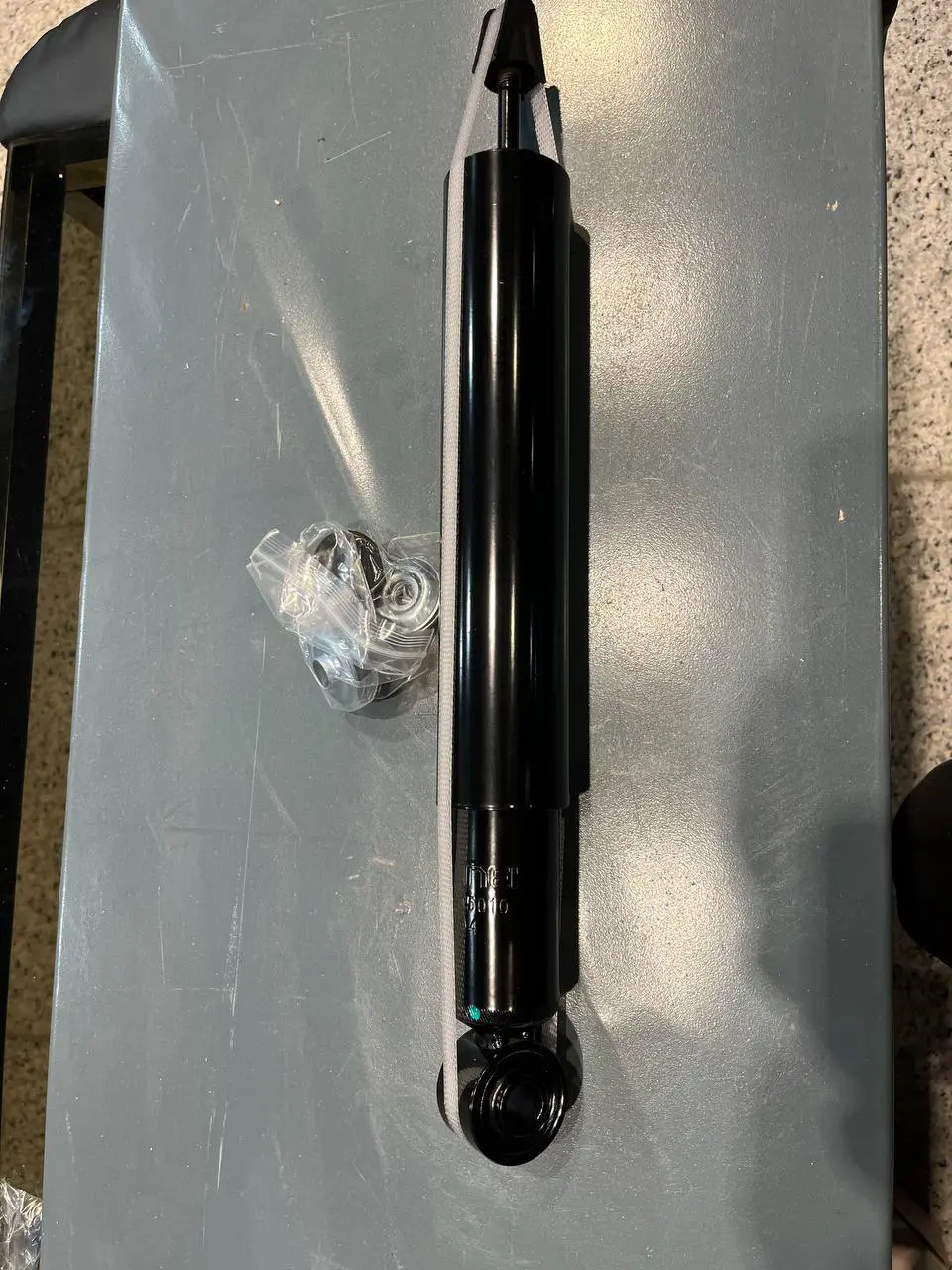 کمک فنر عقب ام وی ام SOMINEK X33