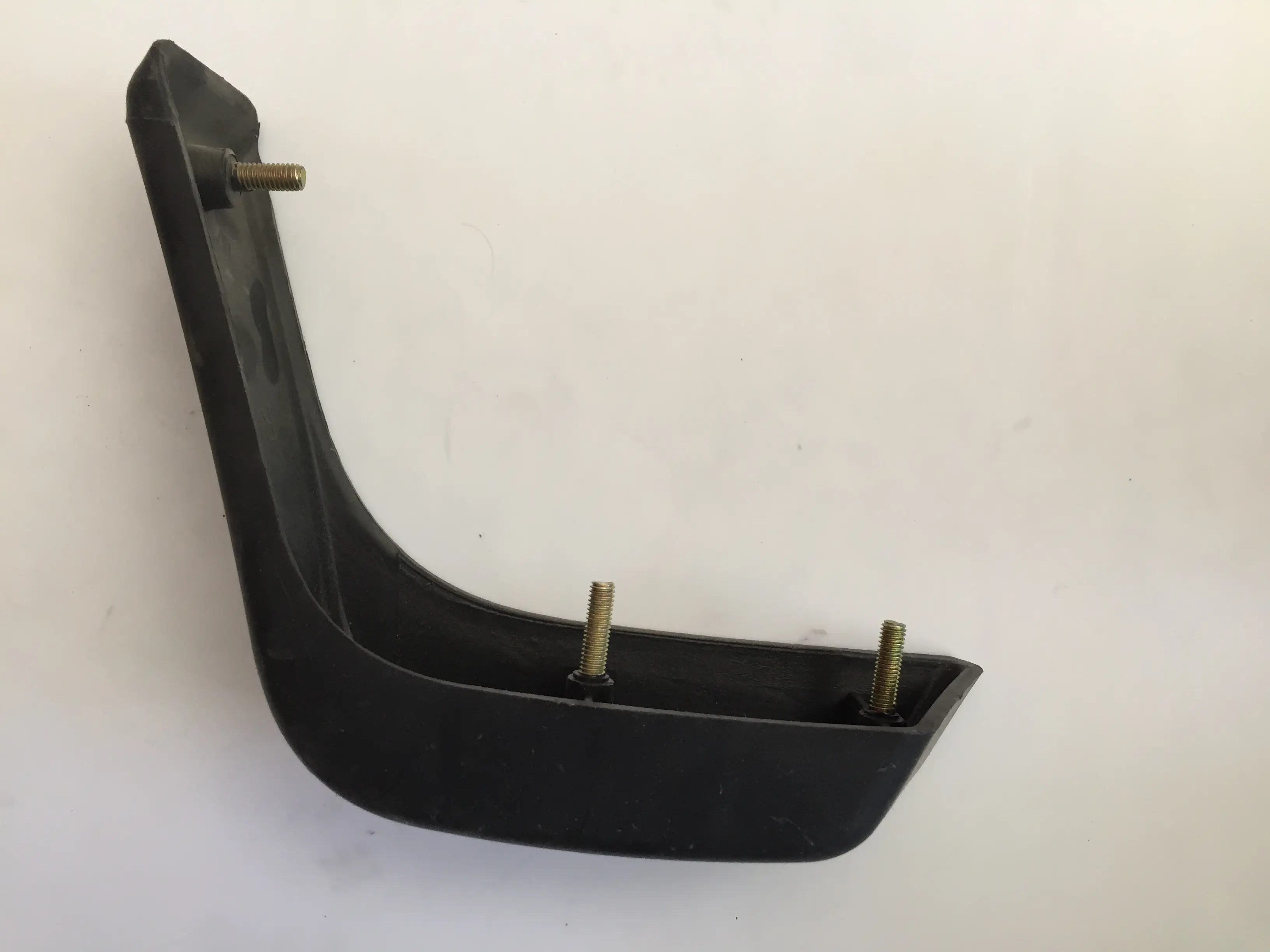 گوشه سپر عقب پیکاپ بدون آهن