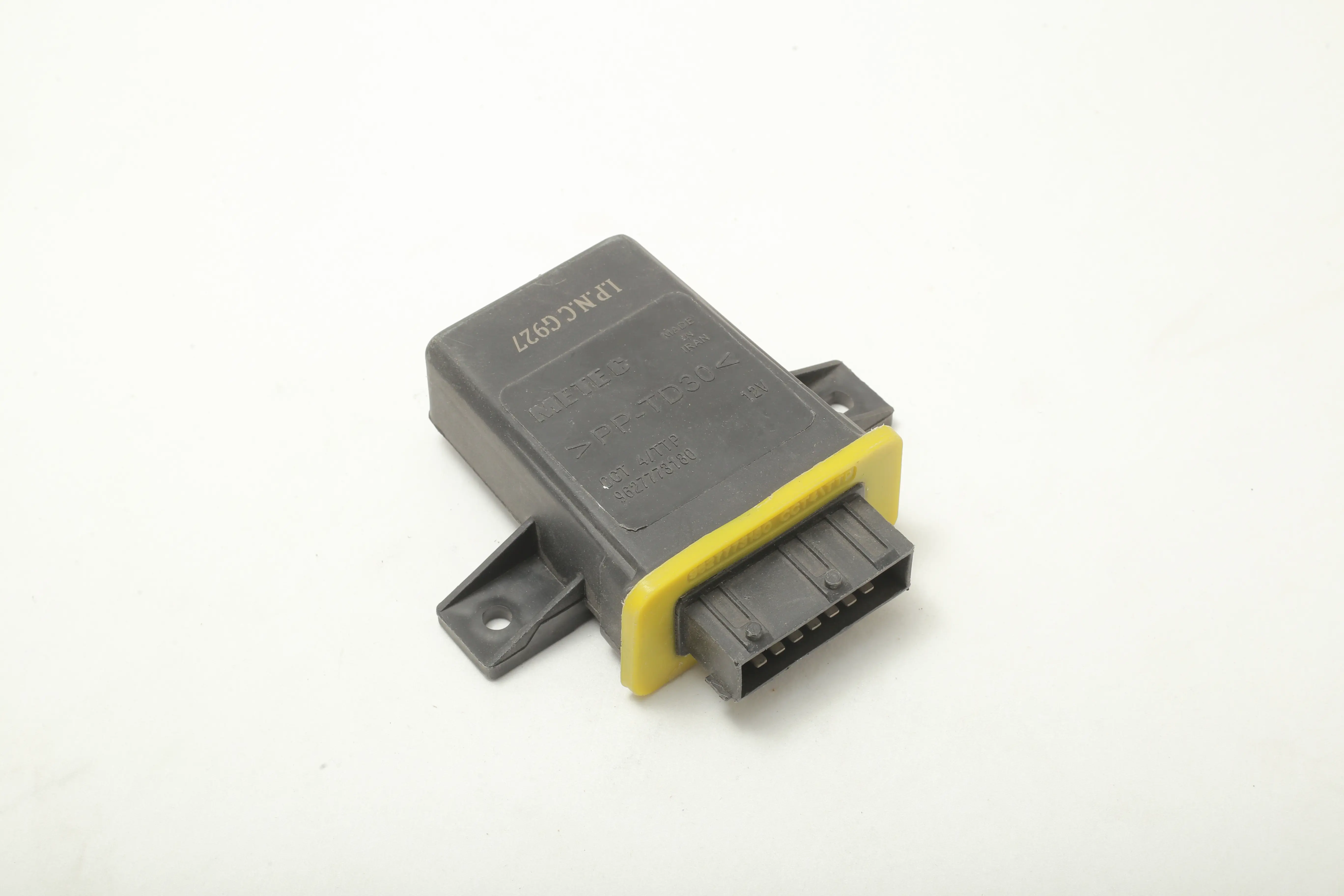 یونیت فن پژو 405 زرد (دمابالا) مجد