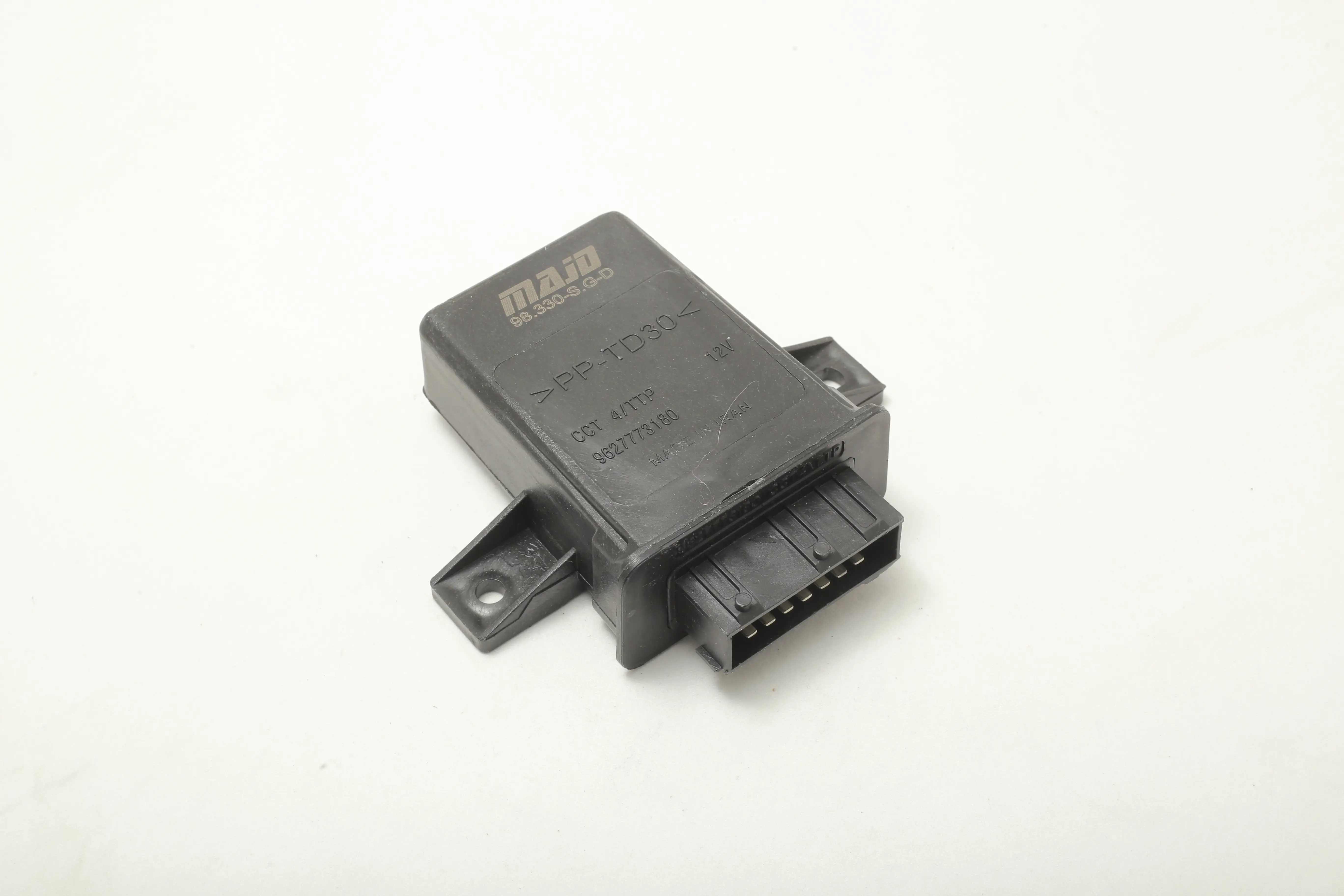 یونیت فن پژو 405 مشکی مجد